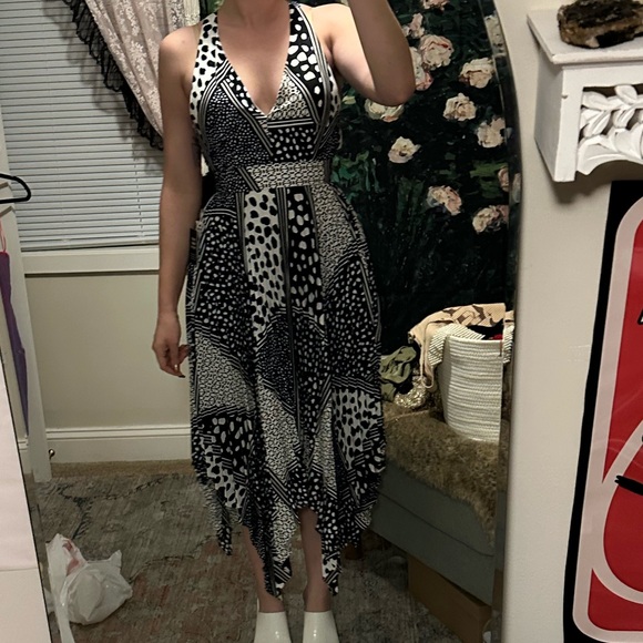 Express Halter Dress - Picture 3 of 13